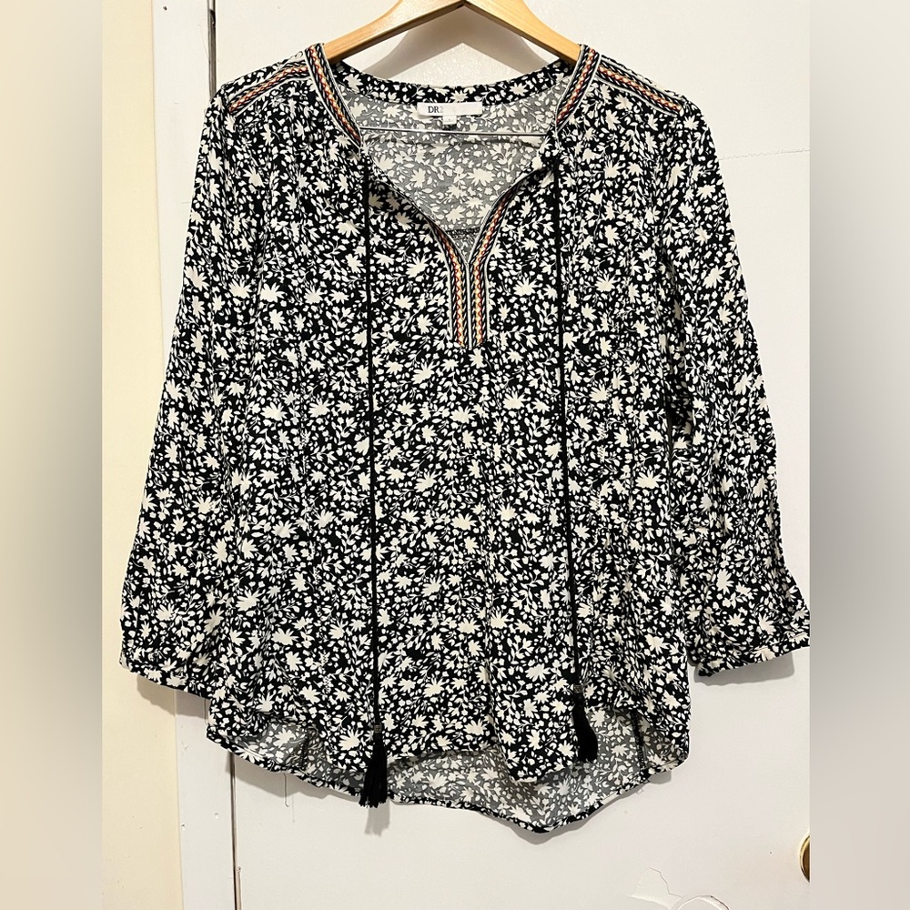 DR2 Boho Hippie Top with Tassels